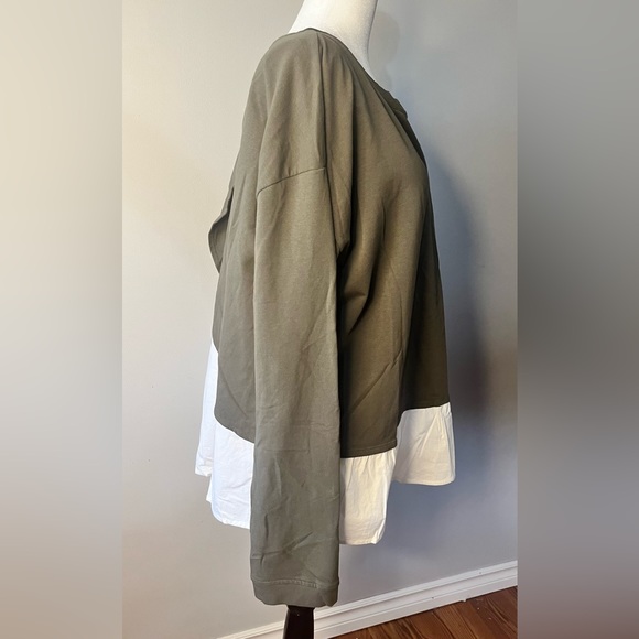 NWOT Vince Camuto Double Layered Top in Pristine Condition! - Picture 4 of 9